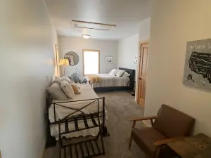 Fresh Modern Country Farmhouse!