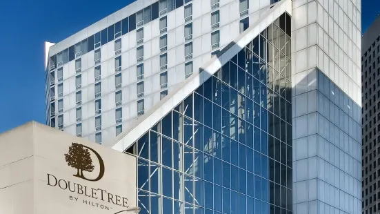DoubleTree by Hilton St Paul Downtown