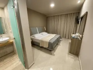 Eleni's Garden & Castello Suites
