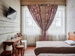 Apartment House Listratova