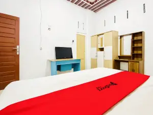 RedDoorz Syariah at Aisyah Stabat