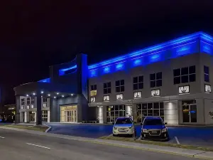Hotel & Suites le Dauphin Drummondville
