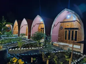 Indah Damai Cottages