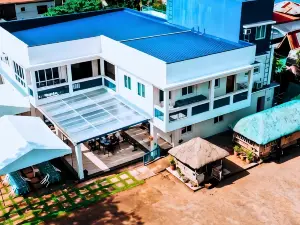 Hip Nautic Beach Resort Powered by Cocotel