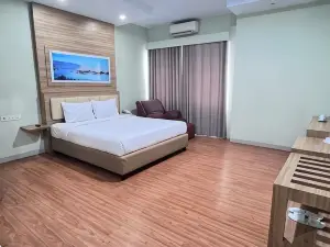 Pare Beach Hotel