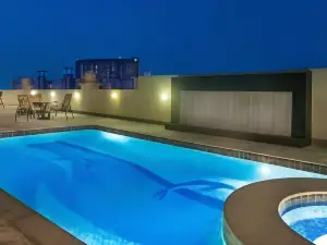 Pearl Swiss Hotel