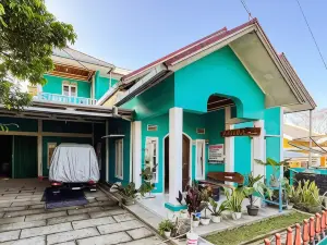 Homestay Zahra Syariah Gunung Dempo Mitra RedDoorz