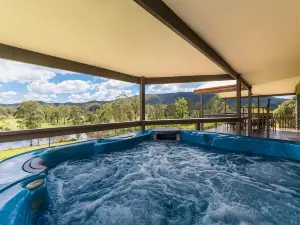 Clarendon Forest Retreat