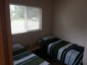 Kenai Riverfront Chalet Centrally Located on the Kenai Peninsula