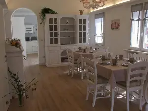 B&B Nadine Forlì - Cura, Stile e ospitalità Con Parcheggio Gratuito
