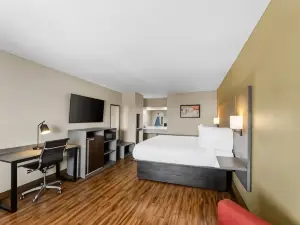 Econo Lodge by Choice Greenville