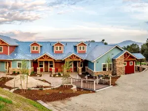 Inn the Woods Suites