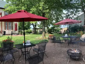 Captain Wohlt Inn Bed & Breakfast