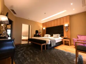 Hotel Bristol