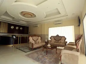 Al Dhiyafa Palace Hotel Apartment
