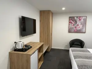 Risdon Brook Hotel