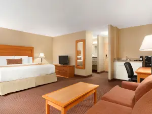 Days Inn by Wyndham Edmonton Downtown