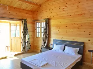Cozywoods Hill Resort