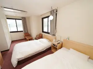 安美港大廈飯店