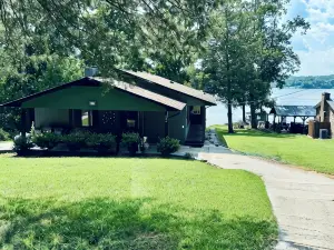 Lakefront with Million Dollar Views on HYCO Lake