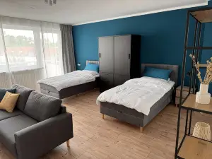 ProStays Apartment - 2 bedrooms, 4 single beds & kitchen in Mönchengladbach