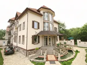 鬱金香水療公寓酒店