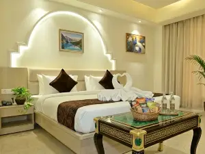 Simran Sarovar Hotel