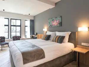 Hof Van Holland Hotel