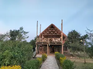 Engiri Game Lodge and Campsite