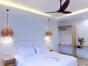 Briz Thoddoo Maldives