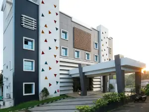 Rose International Hotel