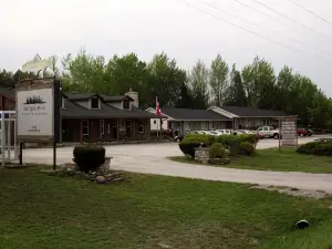 The Spirit Rock Outpost & Lodge
