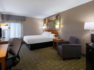 Days Inn & Suites by Wyndham Madison