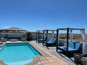 Rox and Sea Country Lodge