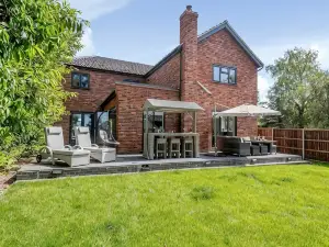 Kingfisher Lodge
