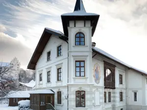 Villa Fantasia Budget Boutique Hotel
