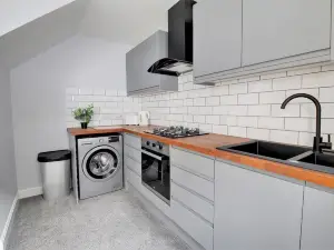 Nelson by the Docks Serviced Apartments by Roomsbooked