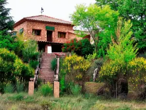Hotel Royo Guarde-Puente Faco, Junto Al río Mundo