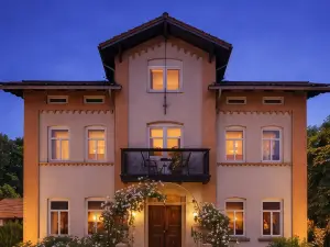 Dorfschänke Deggendorf Hotel & Apartmenthaus