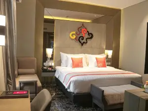 파트라 치레본 호텔 앤 컨벤션