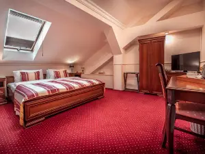 Hotel Capital with Private Wellness