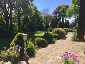 Hurstwood Hall