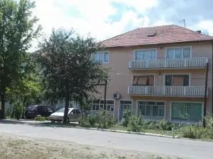 Ćane Rooms