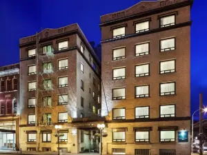 The Mark Spencer Hotel