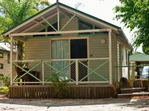 Lani's Holiday Island