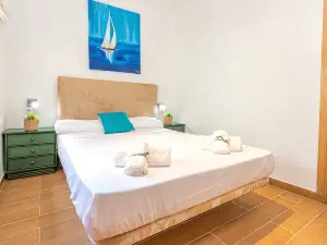 El Mar en tu Terraza: Primera Línea en Tamariu