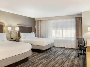 Ramada by Wyndham St. Paul AB