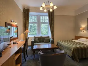 Barclay Hotel