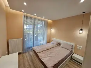 Dilyanka Apartments top location Ferienwohnung mit Terrasse