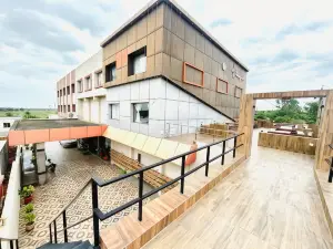 Monarch Express, Sri City